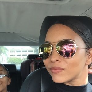 Meet your Posher, Monika